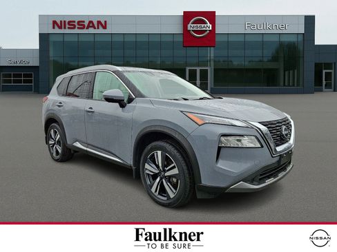 Certified 2023 Nissan Rogue SL image 1