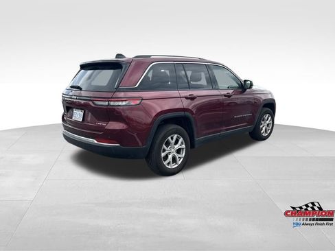 Used 2023 Jeep Grand Cherokee Limited AWD/4WD image 4