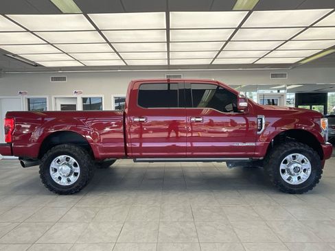 Used 2018 Ford F250 Platinum w/ Platinum Ultimate Package AWD/4WD image 4