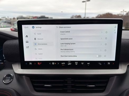 Used 2025 Ford Explorer ST image 31