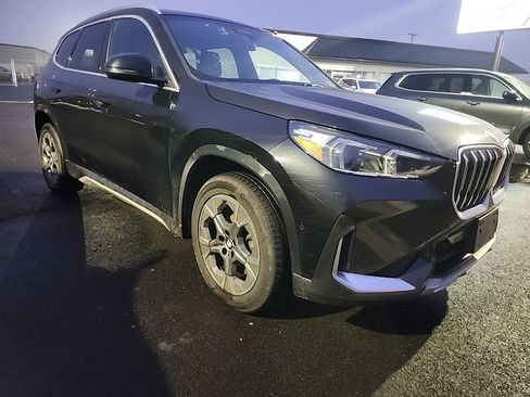 Used 2025 BMW X1 xDrive28i image 3