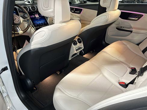 Used 2025 Mercedes-Benz C 300 4MATIC Sedan image 19