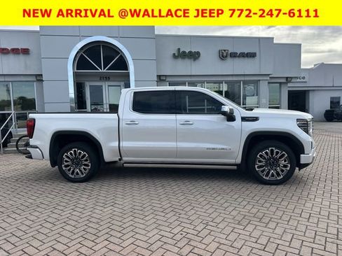 Used 2025 GMC Sierra 1500 Denali Ultimate image 5