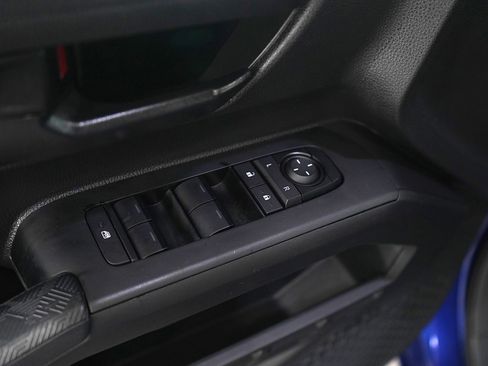 Used 2025 Toyota Tacoma SR5 image 17