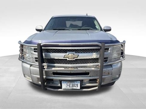 Used 2010 Chevrolet Silverado 1500 LT AWD/4WD image 4