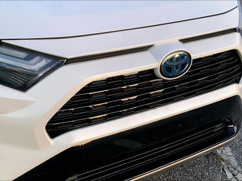 Used 2024 Toyota RAV4 XSE AWD/4WD image 29