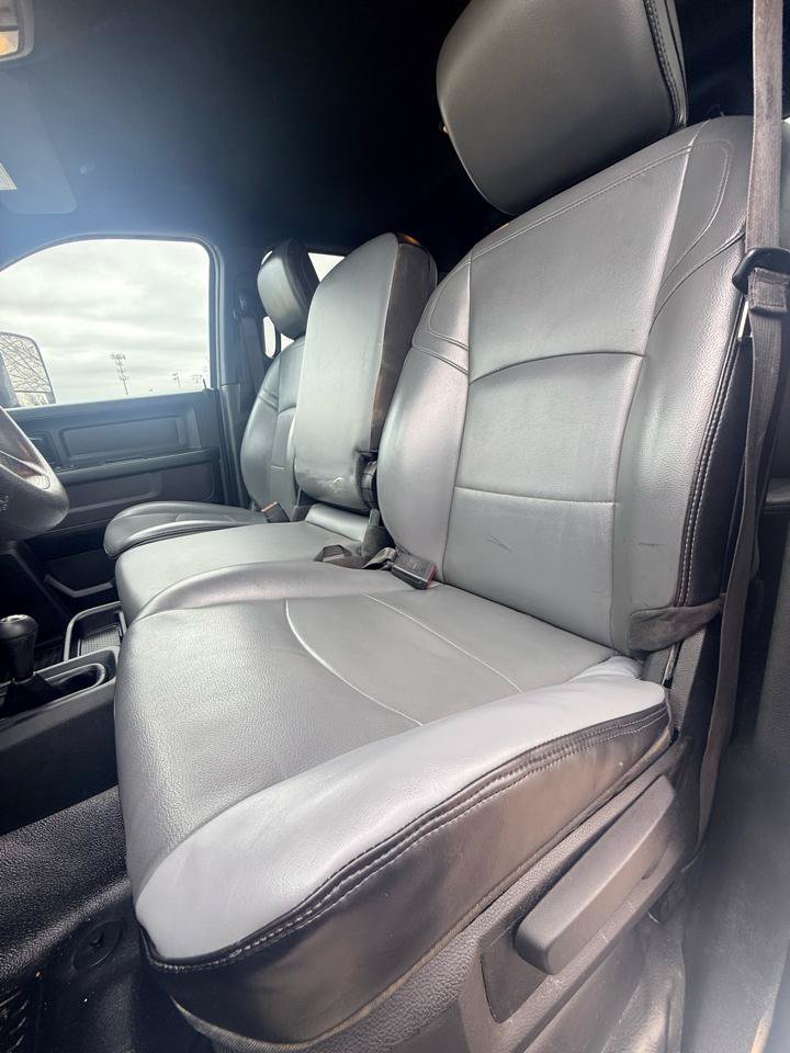 Used 2021 RAM 3500 Tradesman w/ Chrome Appearance Group AWD/4WD image 10