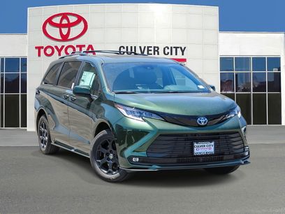 New 2025 Toyota Sienna XLE Woodland Edition