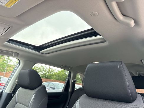 Used 2024 Honda CR-V EX image 3