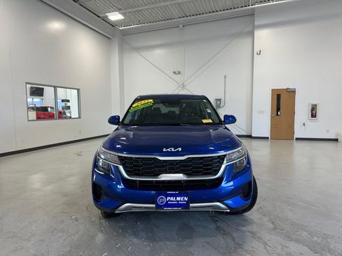 Used 2022 Kia Seltos LX image 3