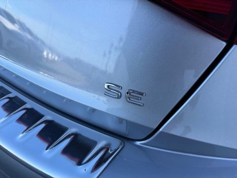 Certified 2025 Volkswagen Jetta SE w/ Black Wheel Package image 10