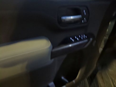 Used 2019 Chevrolet Silverado 1500 LTZ image 8