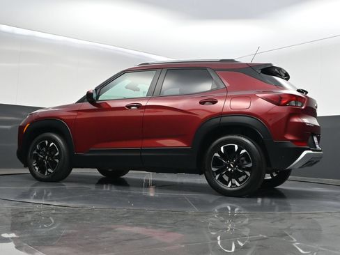 Used 2023 Chevrolet TrailBlazer LT FWD image 37