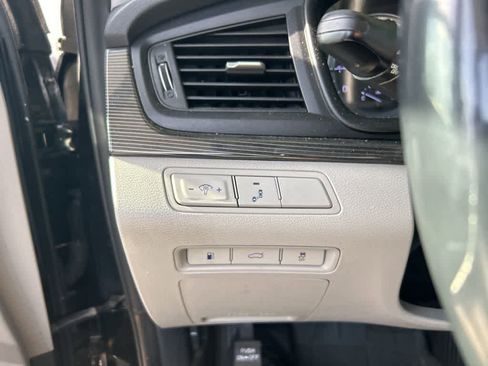 Used 2018 Hyundai Sonata Limited w/ Cargo Package image 17