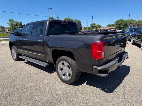 Used 2016 Chevrolet Silverado 1500 LTZ Z71 w/ LTZ Plus Package AWD/4WD image 3