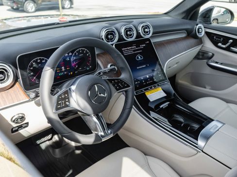 New 2026 Mercedes-Benz GLC 300 4MATIC image 10