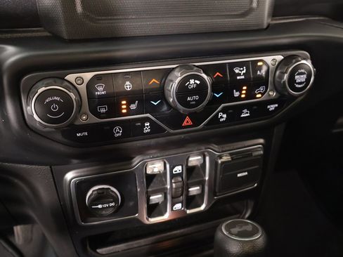 Used 2021 Jeep Wrangler Unlimited Sport image 7