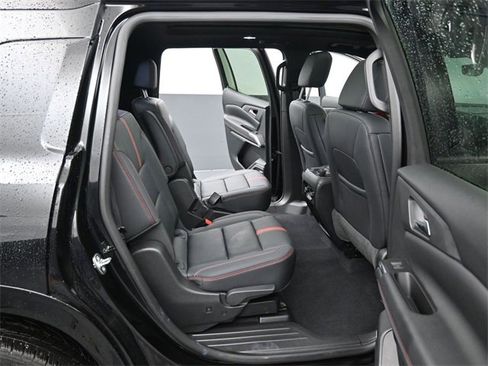 Used 2024 Chevrolet Traverse RS w/ LPO, Floor Liner Package image 37