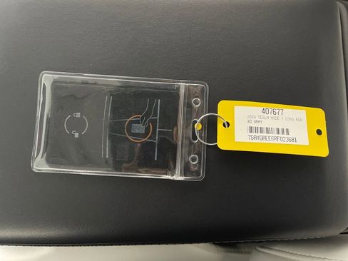 Used 2024 Tesla Model Y Long Range image 26