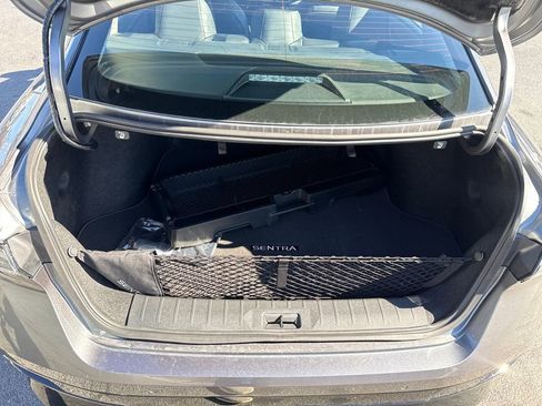 New 2026 Nissan Sentra SR w/ SR Premium Package FWD image 23