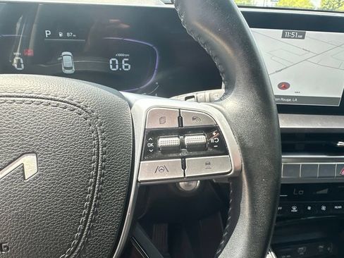 Used 2025 Kia Telluride S FWD image 19