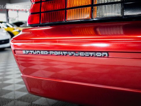 Used 1989 Chevrolet Camaro IROC-Z RWD image 48