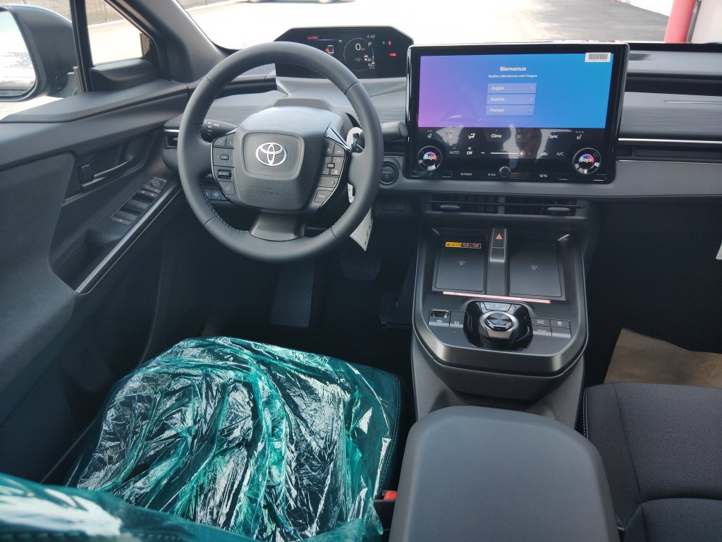 New 2026 Toyota C-HR AWD/4WD image 8