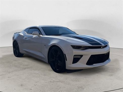 Used 2018 Chevrolet Camaro SS image 7