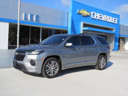 Used 2023 Chevrolet Traverse High Country