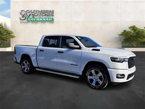 New 2026 RAM 1500 Express image 7