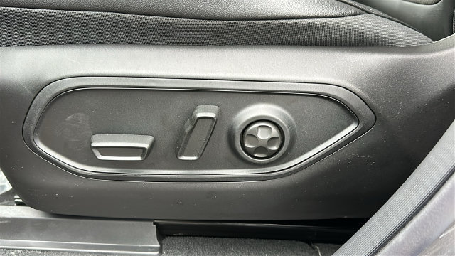 New 2026 Jeep Grand Cherokee Altitude AWD/4WD image 10