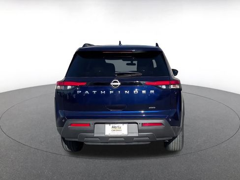 Used 2025 Nissan Pathfinder SV image 12