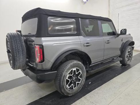 Used 2022 Ford Bronco Outer Banks AWD/4WD image 2