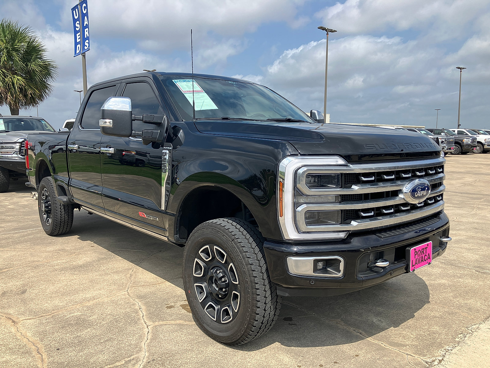 Used 2024 Ford F250 Platinum AWD/4WD image 9