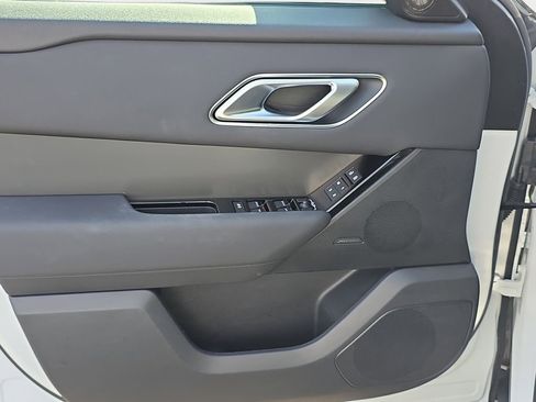 Certified 2025 Land Rover Range Rover Velar Dynamic SE AWD/4WD image 31
