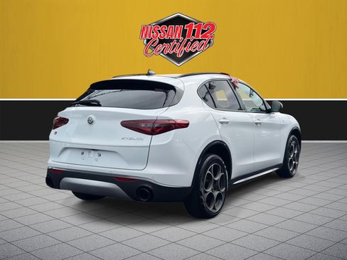 Used 2022 Alfa Romeo Stelvio Ti w/ Active Assist Plus Package AWD/4WD image 6