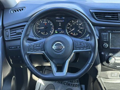 Used 2019 Nissan Rogue SV image 18