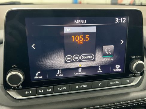 Used 2023 Nissan Rogue S image 14