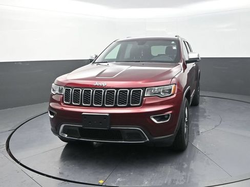 Used 2018 Jeep Grand Cherokee Limited AWD/4WD image 2