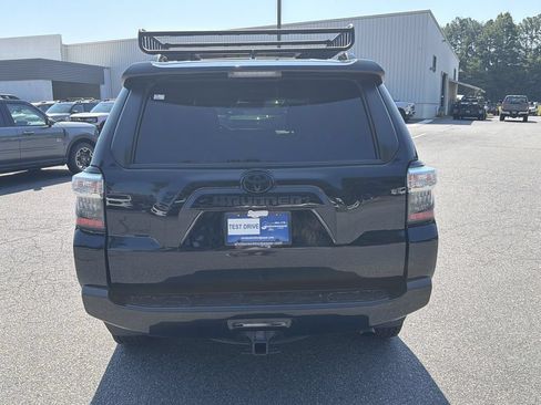 Used 2021 Toyota 4Runner Venture w/ Moonroof Package AWD/4WD image 6