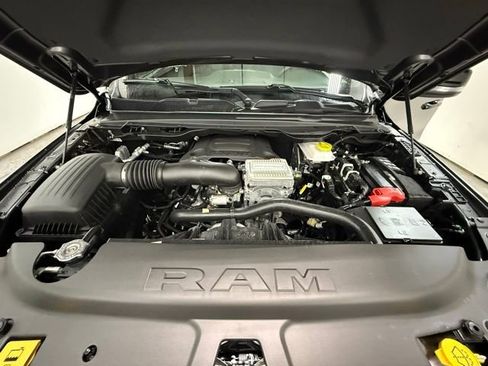 New 2026 RAM 1500 4x4 Crew Cab image 10