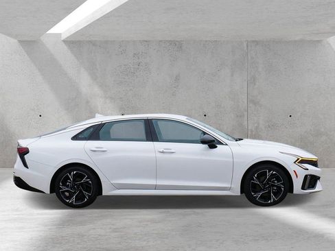 Used 2025 Kia K5 GT-Line AWD/4WD image 2