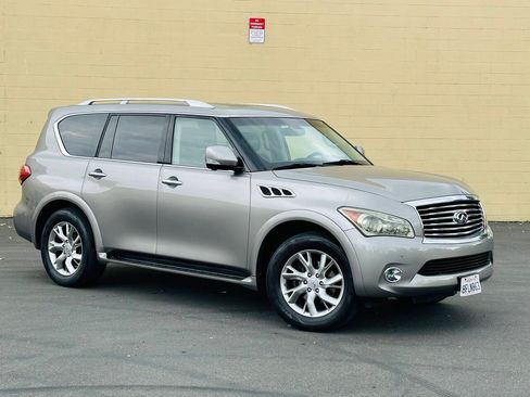 Used 2013 INFINITI QX56 4WD w/ Theater Pkg image 2