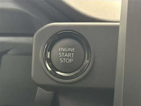 Certified 2026 Toyota Tacoma SR AWD/4WD image 20