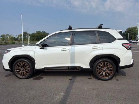 Used 2025 Subaru Forester Sport AWD/4WD image 15