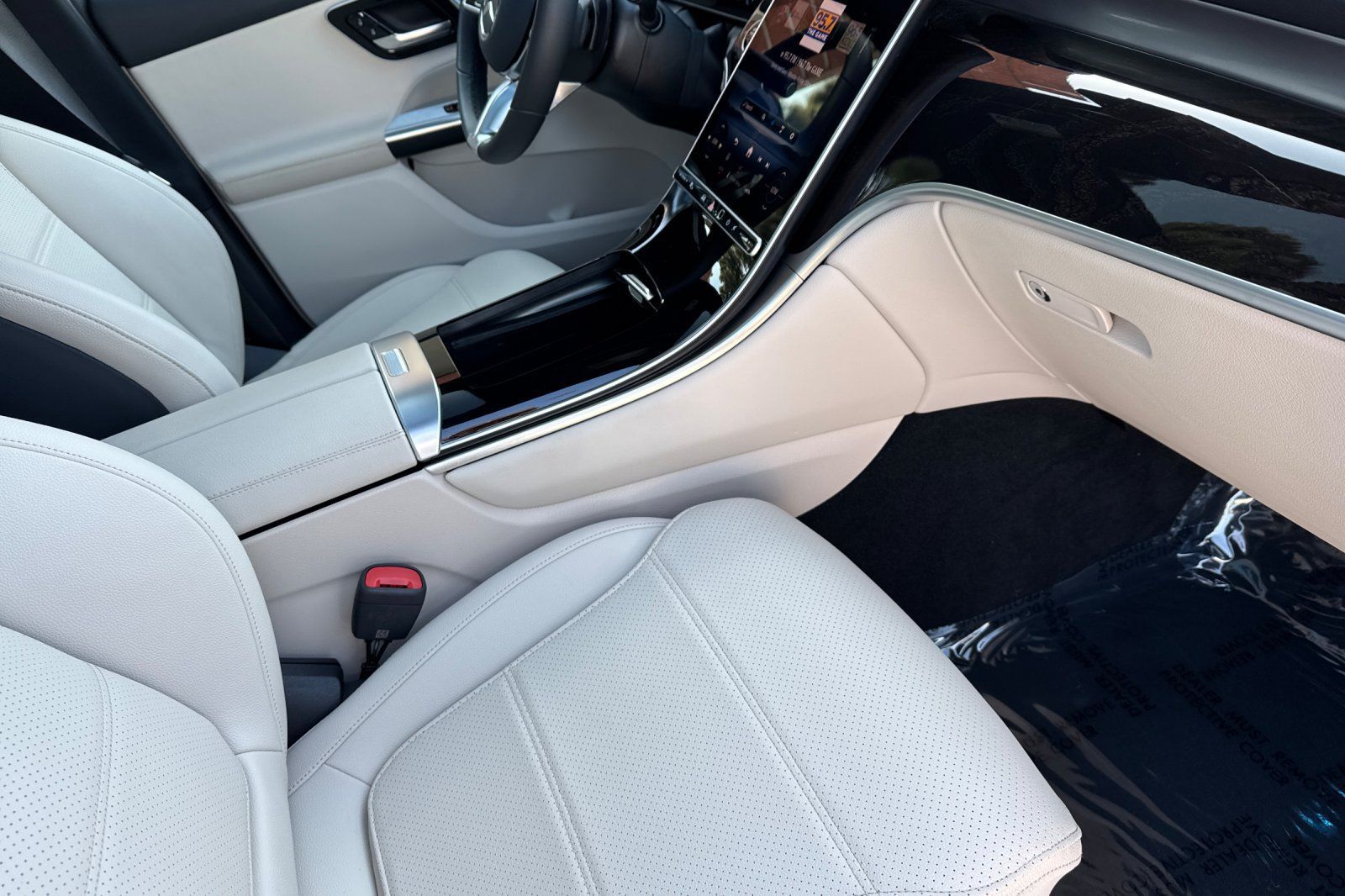 Used 2026 Mercedes-Benz GLC 300 4MATIC image 19