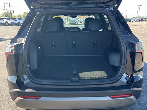 Used 2025 Chevrolet Equinox LT w/ Convenience Package II image 13