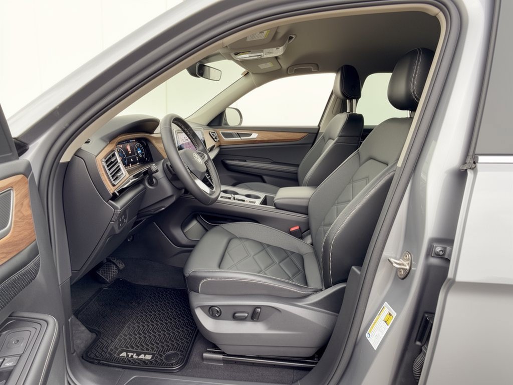 Certified 2024 Volkswagen Atlas SE AWD/4WD image 5