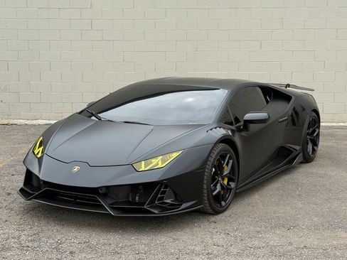 Used 2017 Lamborghini Huracan LP 580-2 RWD image 2