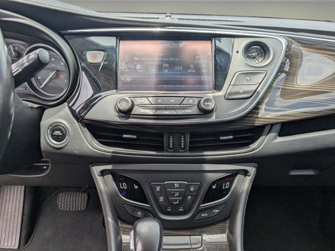 Used 2019 Buick Envision Essence image 14